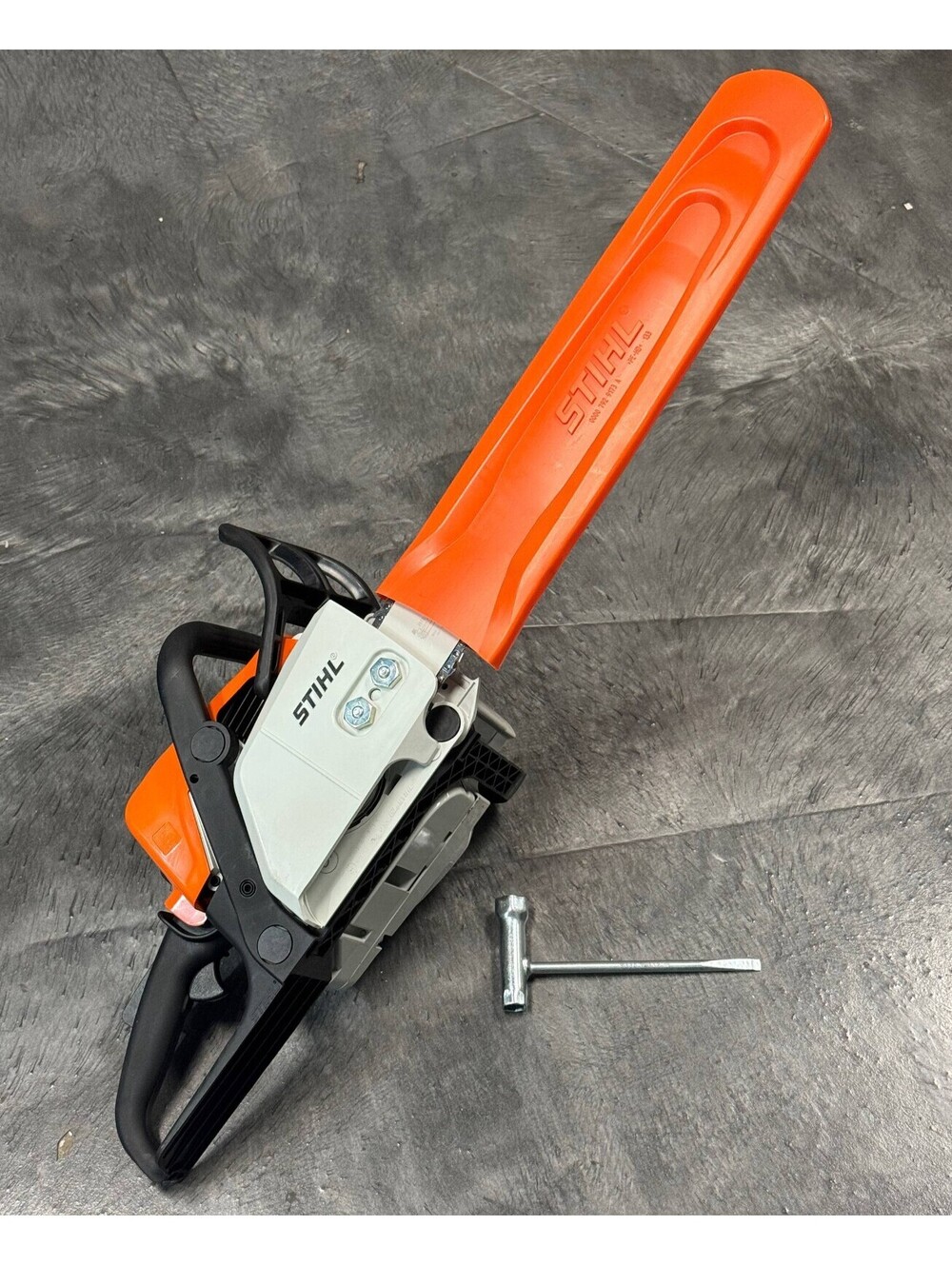 NEW STIHL MS 170 16 in. 30.1 cc Gas Chainsaw